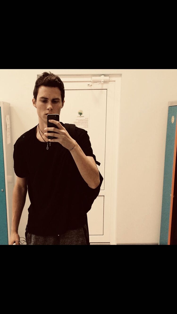  -,   Nik, 28 ,   ,   