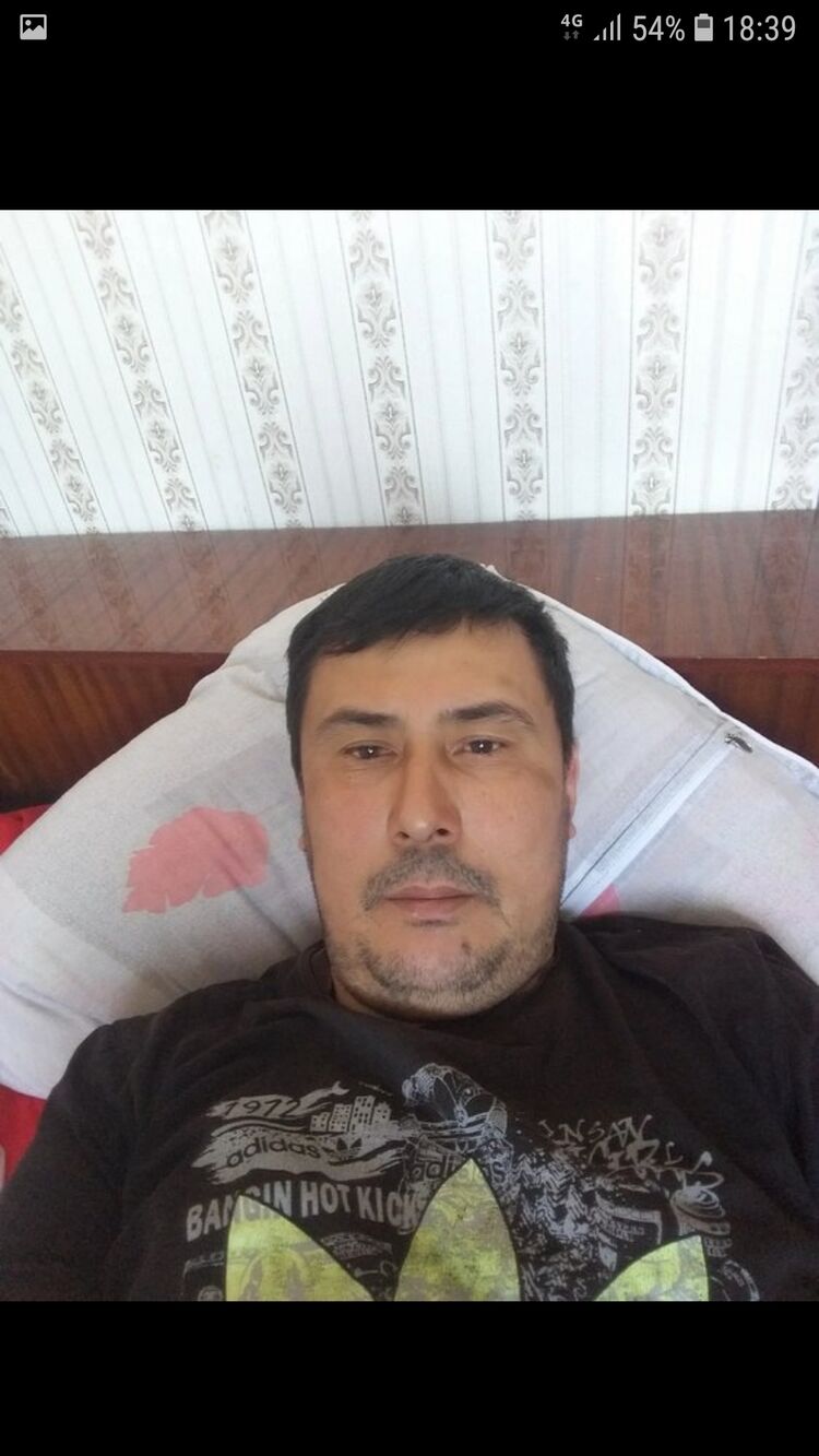  ,   Dauren, 44 ,   c 