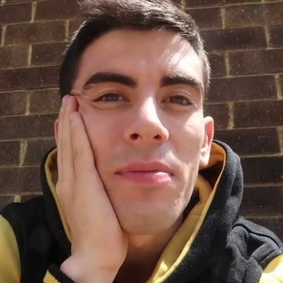  52829950  Daniel, 27 ,    