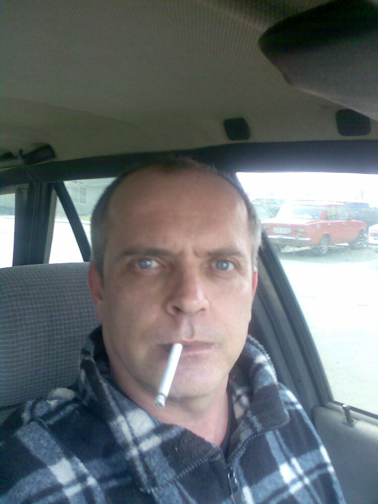  53803840  Yuriy, 50 ,    