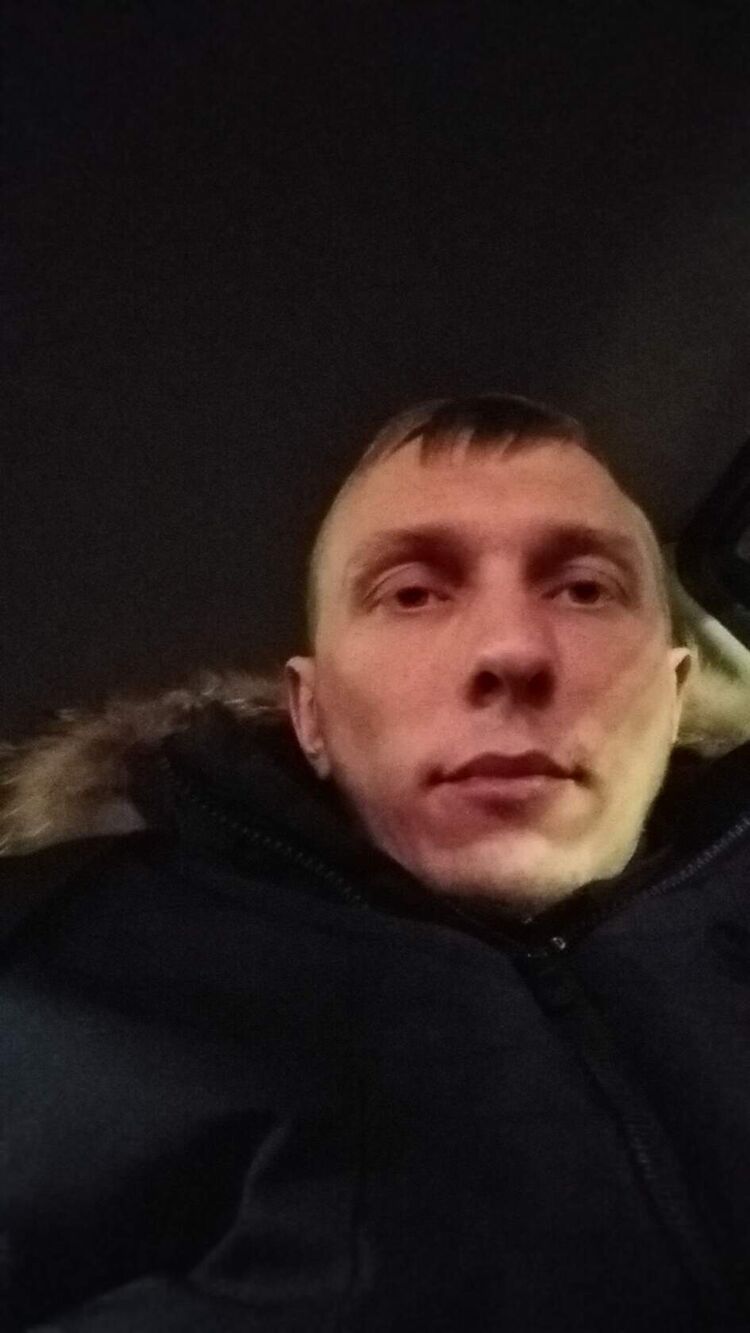  52130780  Zhenya, 37 ,    