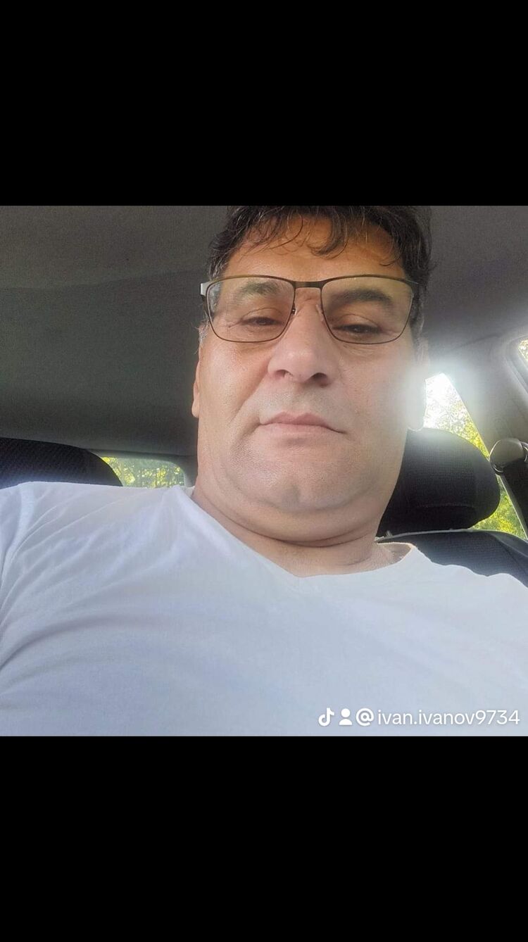  51243290  , 53 ,    Bansko