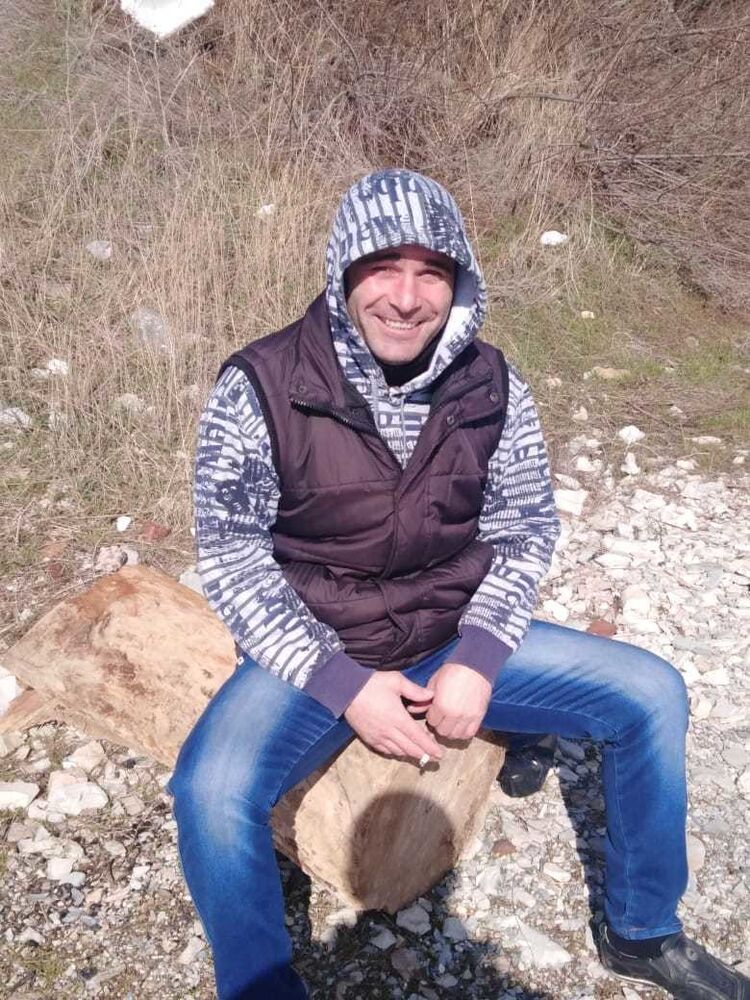  ,   Vovik, 42 ,   ,   , c , 
