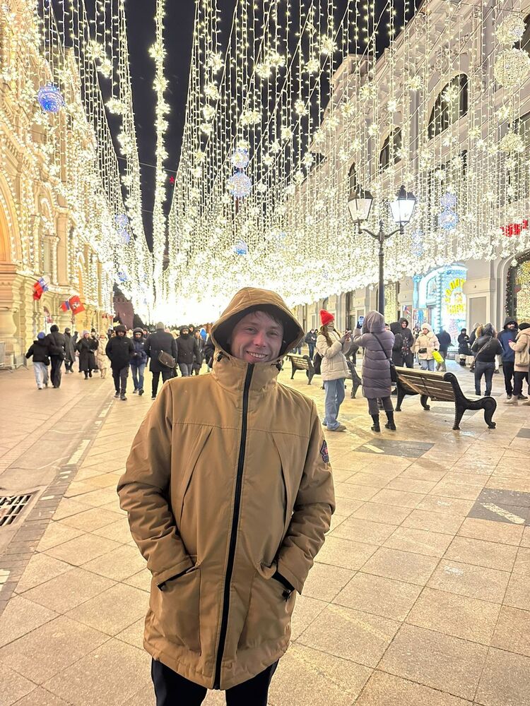  40339380  Sergey, 37 ,    