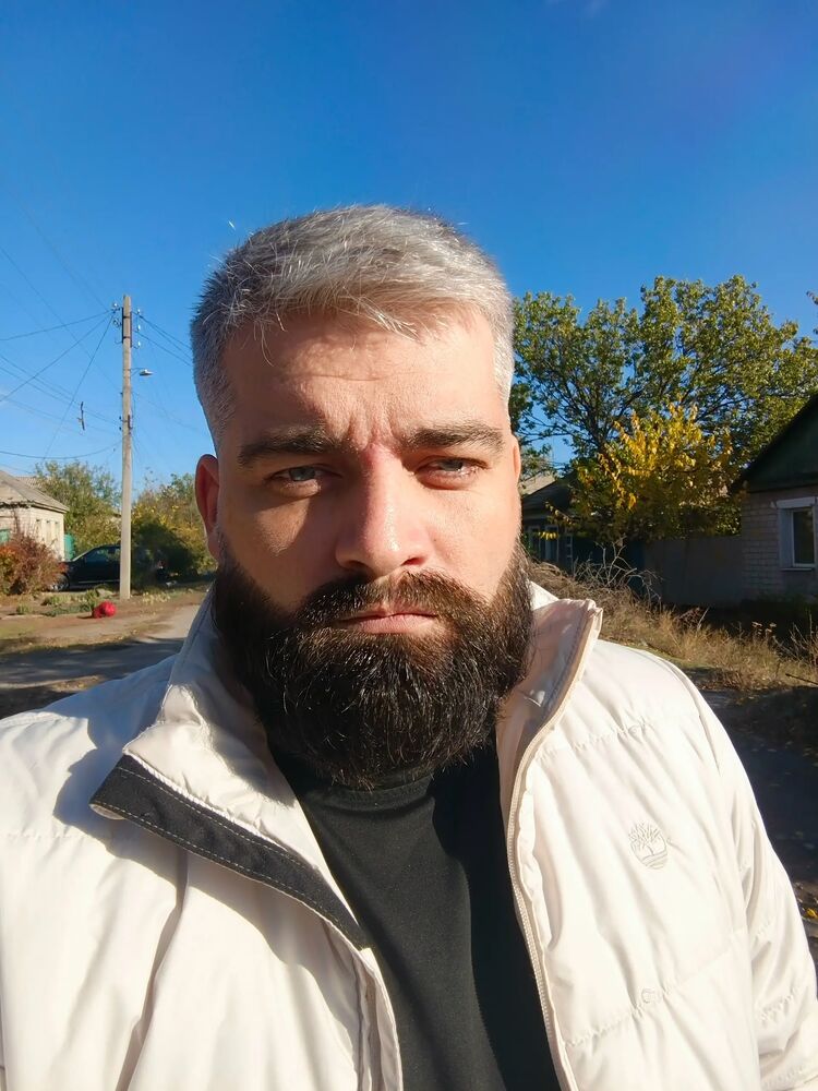  ,   Vladislav, 37 ,   ,   , c 