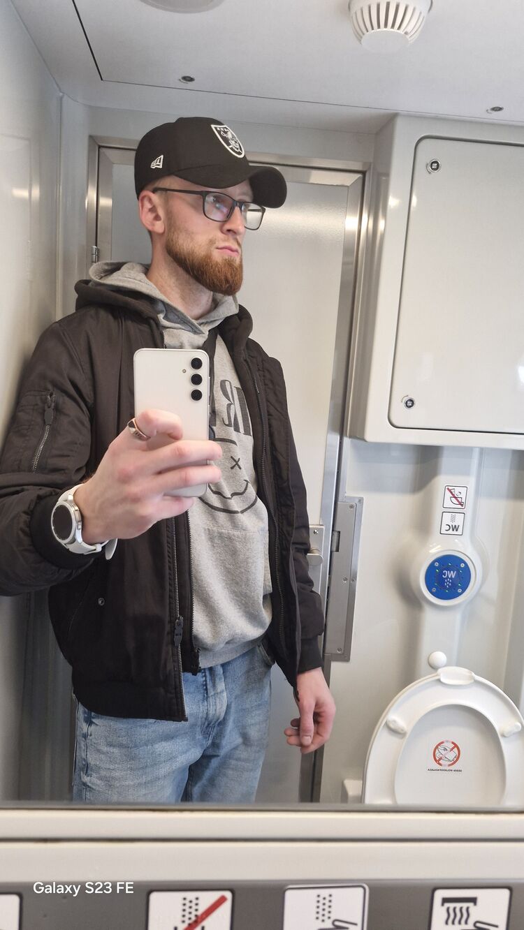  Szczecin Pogodno,   , 32 ,   ,   