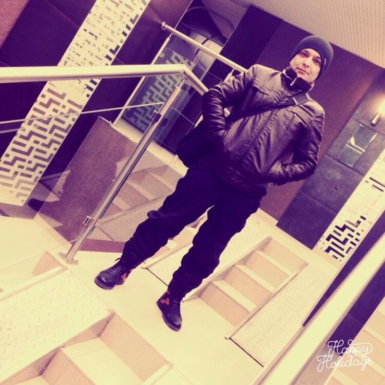  -,   Zarif, 49 ,   ,   , c 