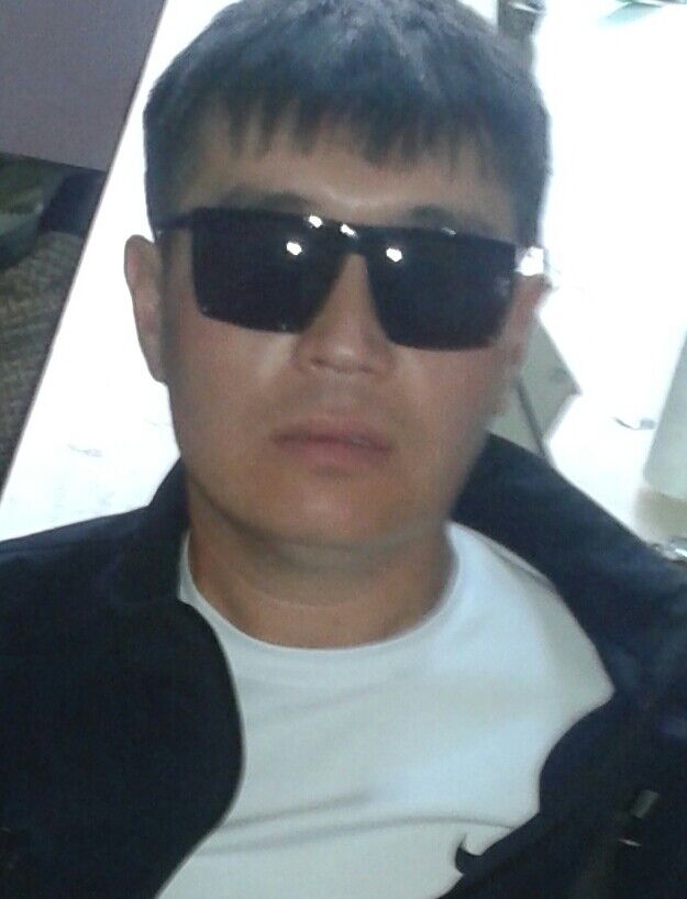  ,   Rinat, 37 ,   ,   , c 