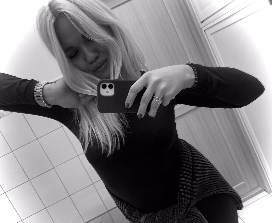 ���� 54904220 ������� A G, 32 ����, ���� ���������� � ��������