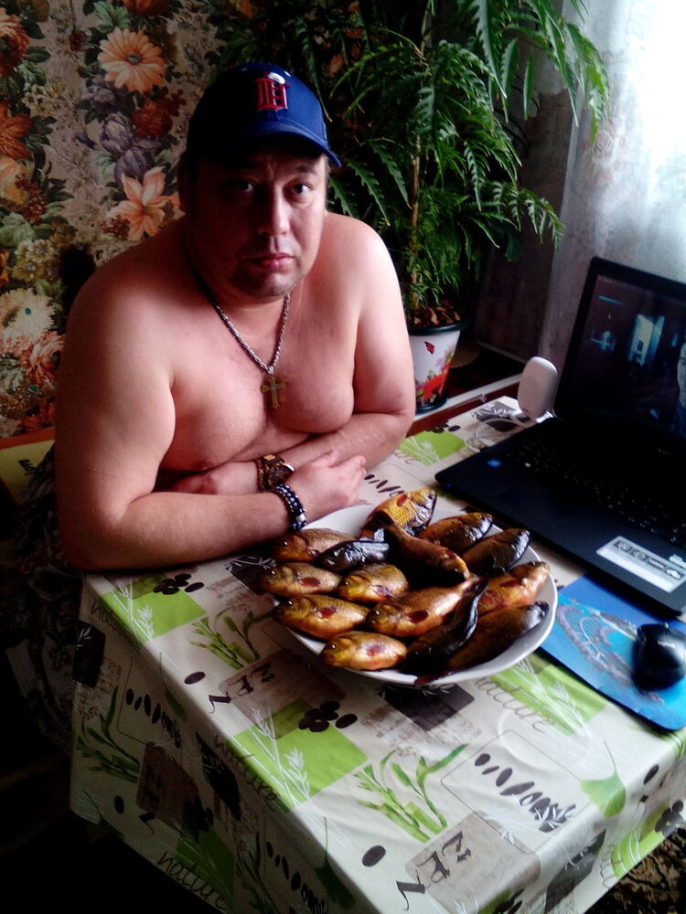  10430110  Boris, 51 ,    