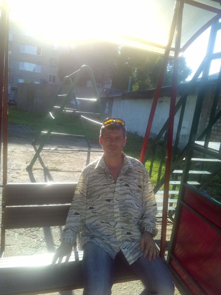  50179580  Roman, 47 ,    