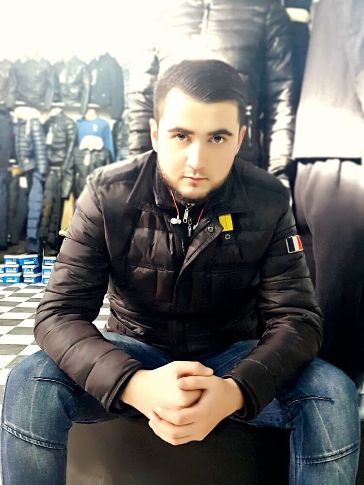  7615080  Muhibullo, 33 ,    