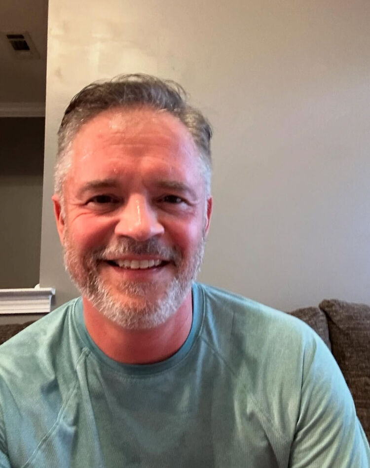 ���� 55343120 ������� Adrian, 45 ���, ���� ���������� � ������