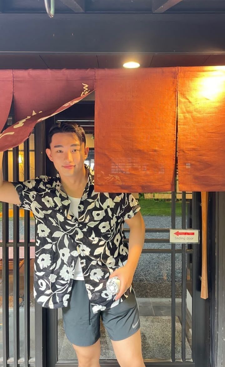  46820280  Donghoon, 35 ,    