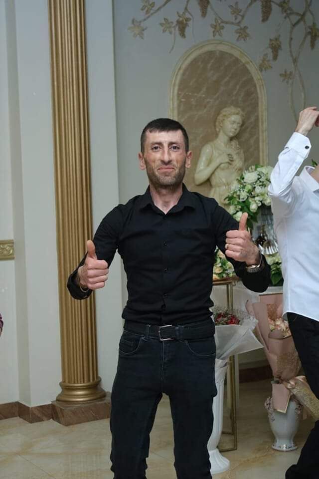  45738720  Artyom, 38 ,     