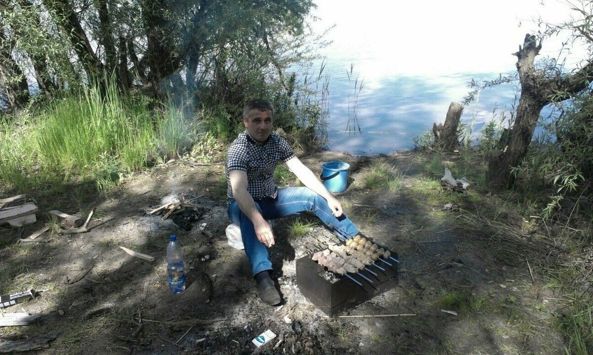  15989310  , 42 ,    