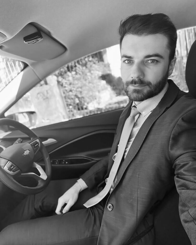  50311910  Evhen Topol, 37 ,    