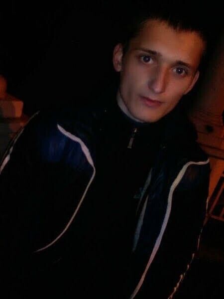  23334460  Alex, 30 ,    