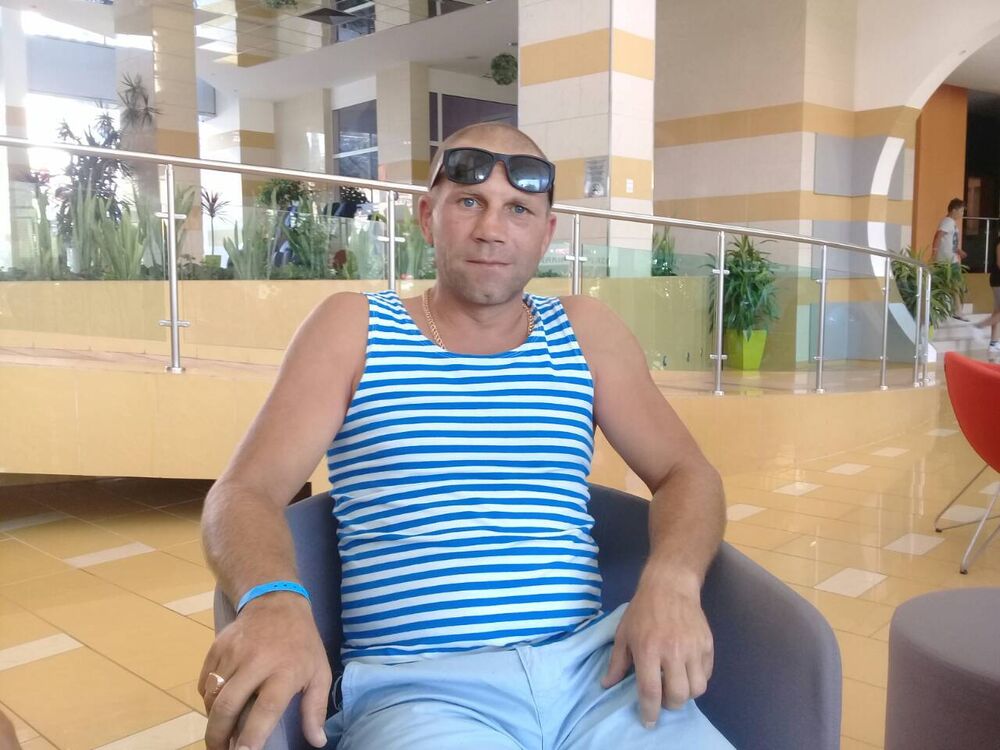  ,   Serghei, 43 ,   ,   