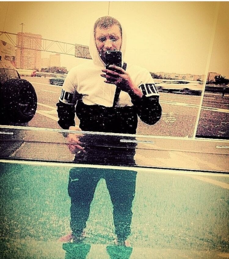  27359950  KIRILL, 27 ,    