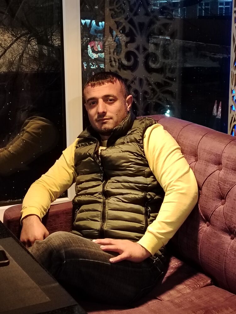  43204930  , 37 ,    