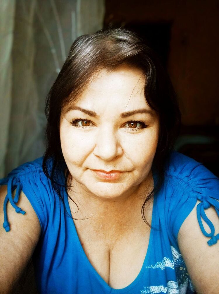  54730280  Anna, 45 ,    