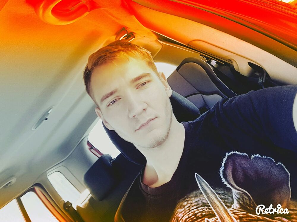  27322780  Daniil, 30 ,    