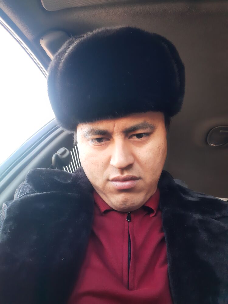  33191870  Farrux, 31 ,    