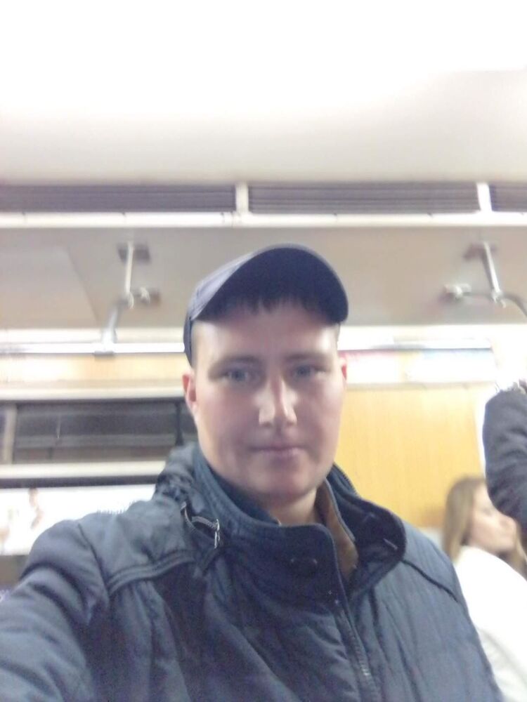  35423240  Artem, 35 ,    