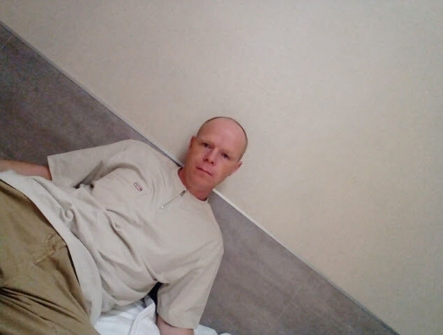  34668280  Aleks, 40 ,    -