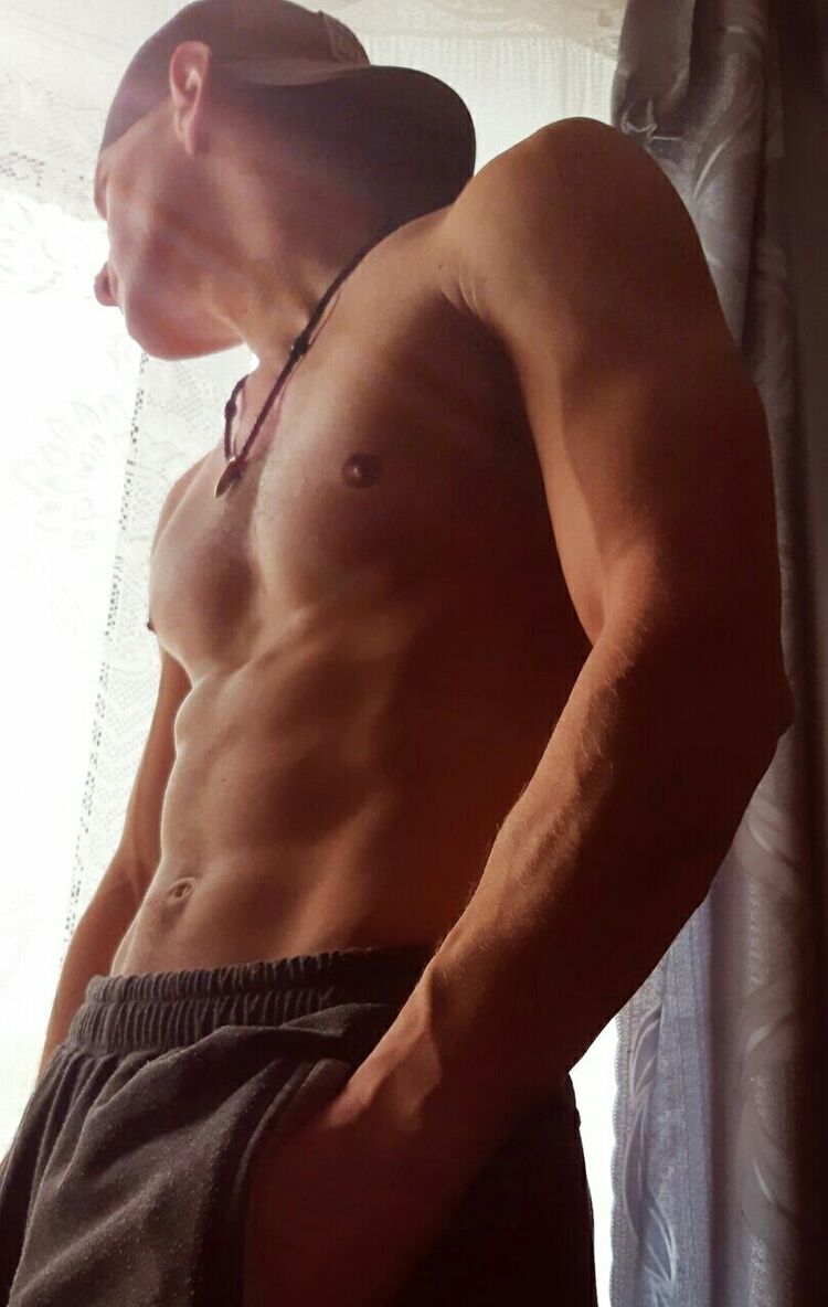  44920690  Anton, 34 ,    