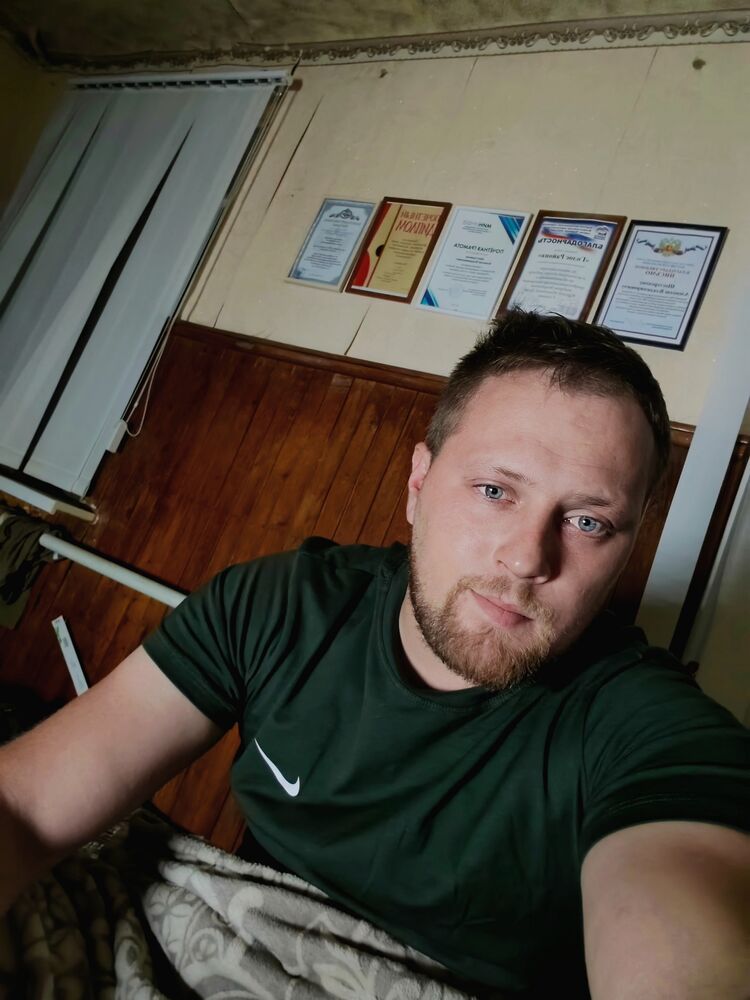  53068100  Evgeny, 26 ,    