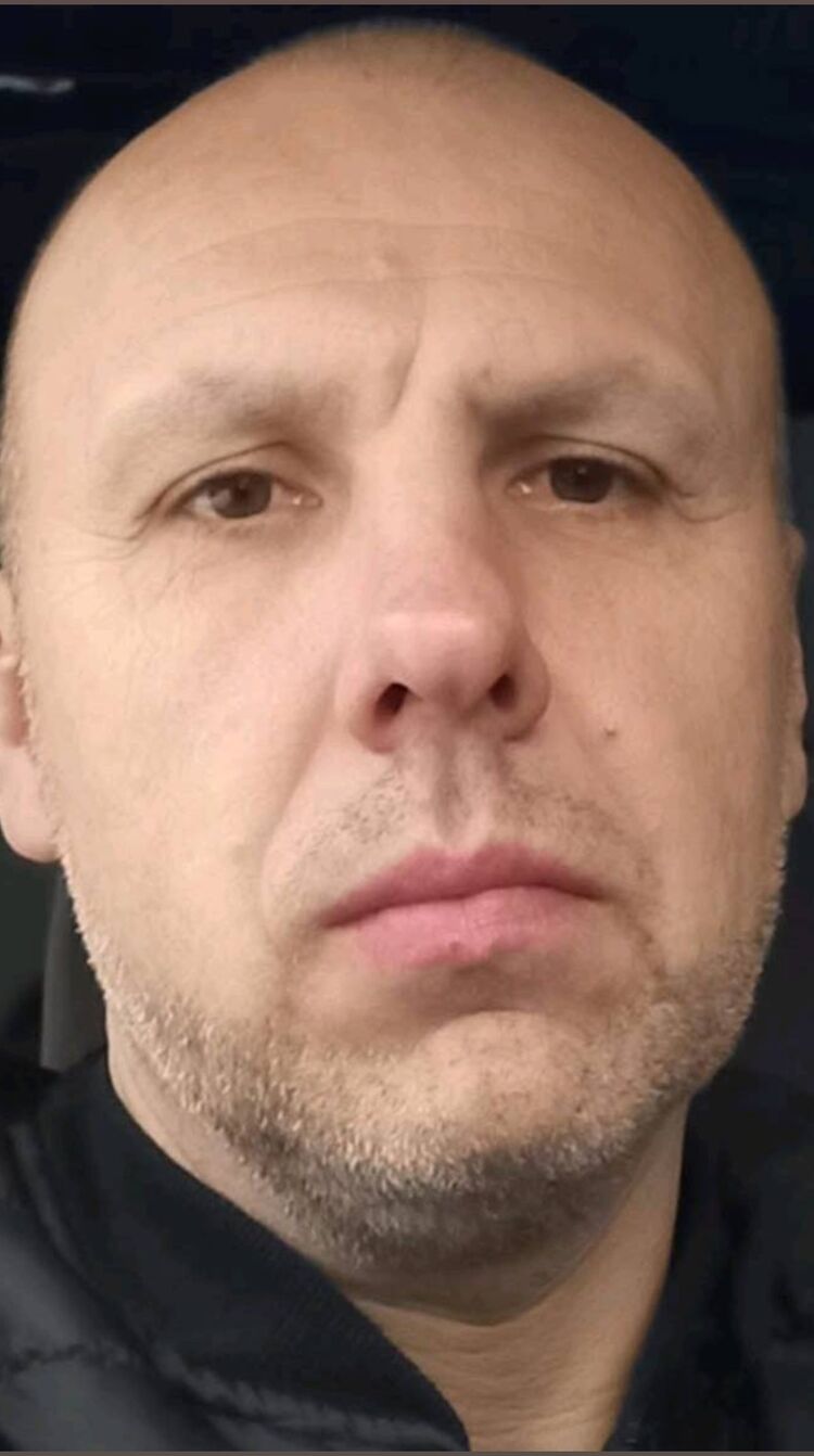  Kowary,   Andrei, 47 ,   ,   