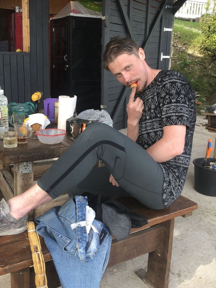  -,   , 32 ,   ,   