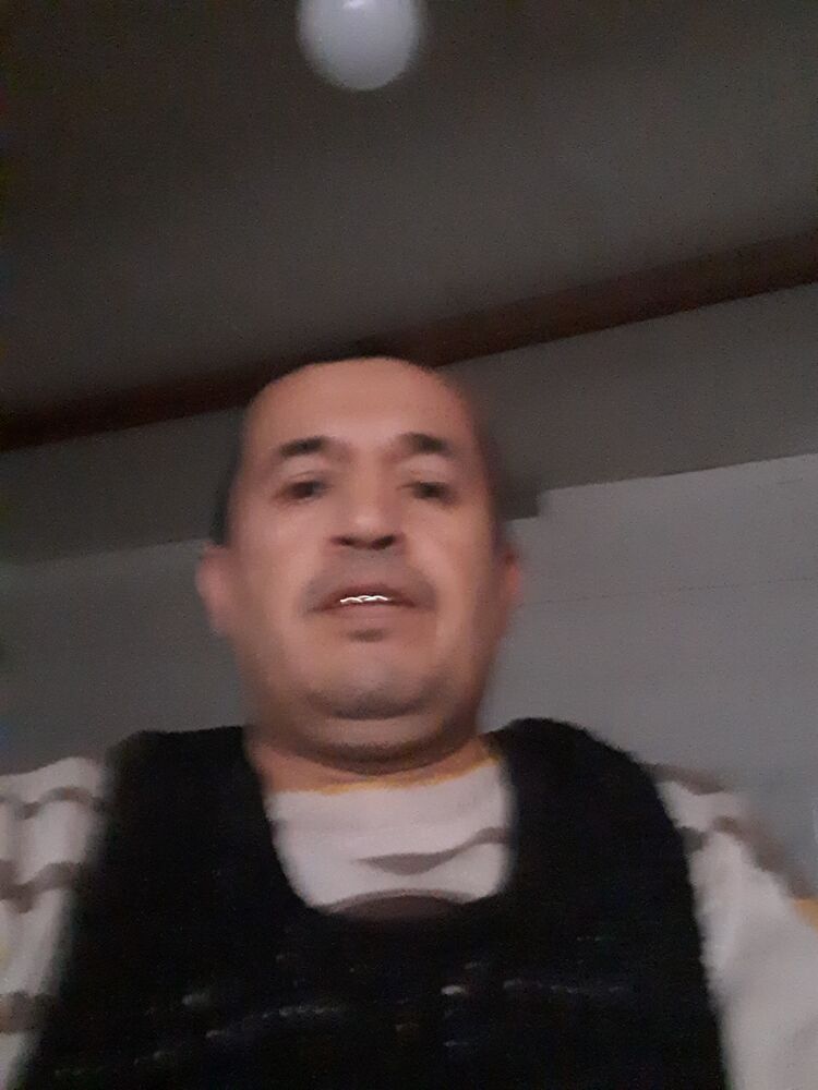  ,   Fozil, 44 ,   ,   