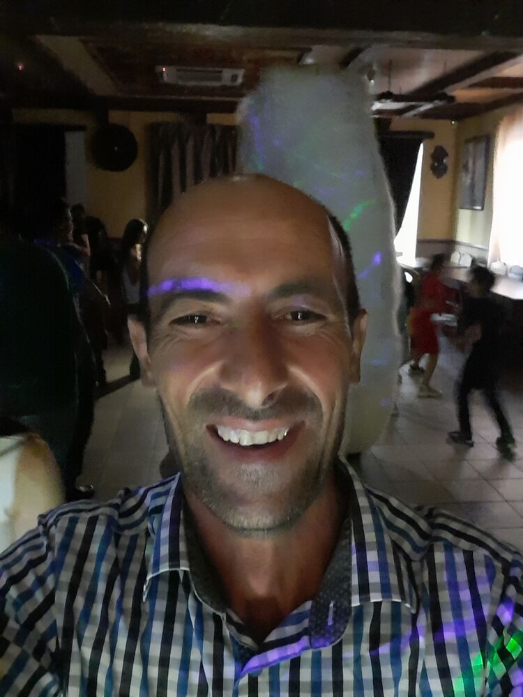  28577590  , 43 ,    