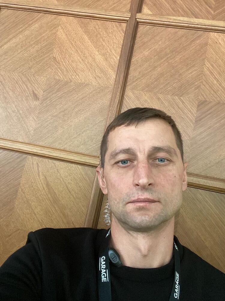  52980970  , 37 ,    