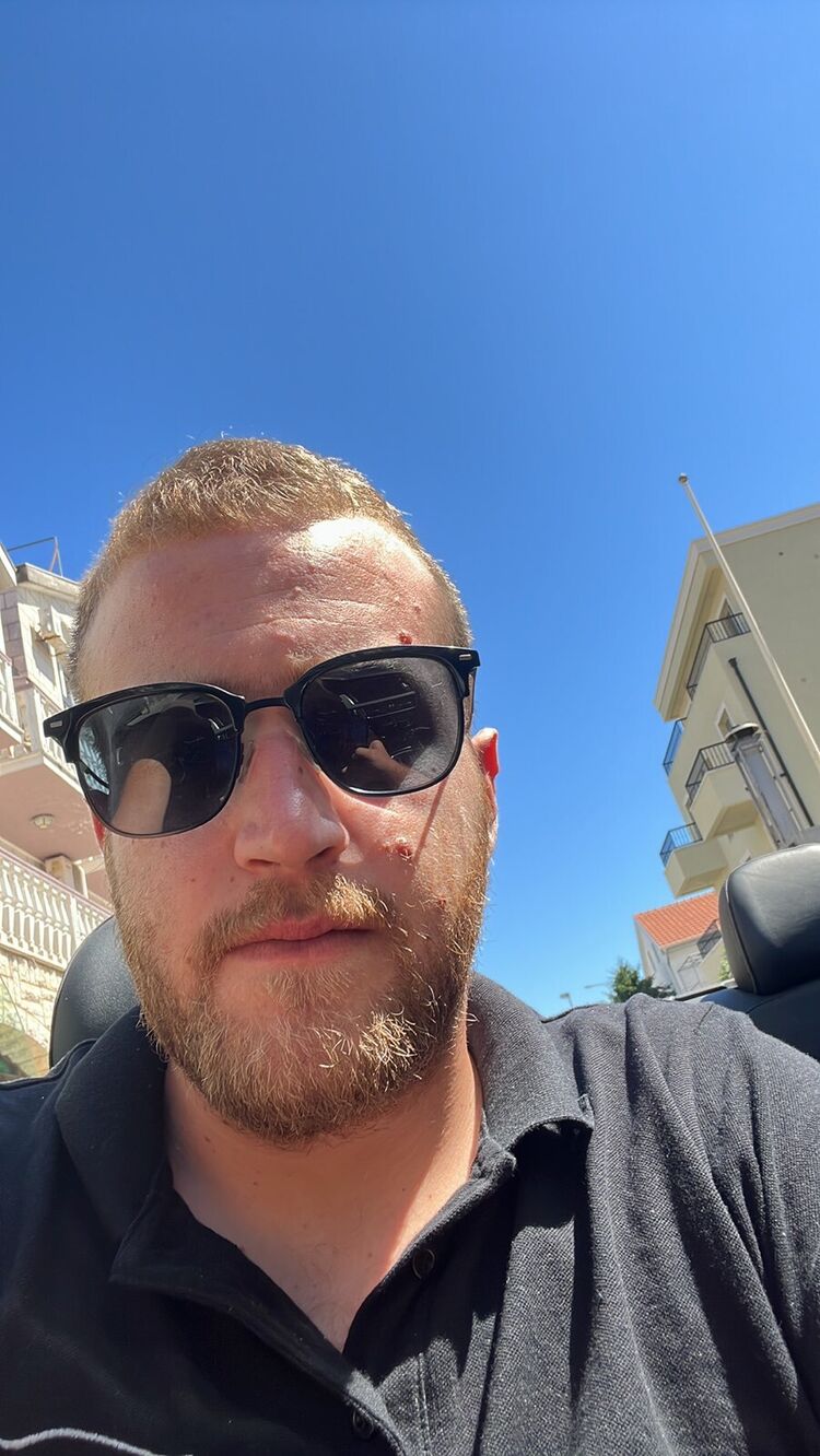  33718810  Luka, 25 ,    Budva