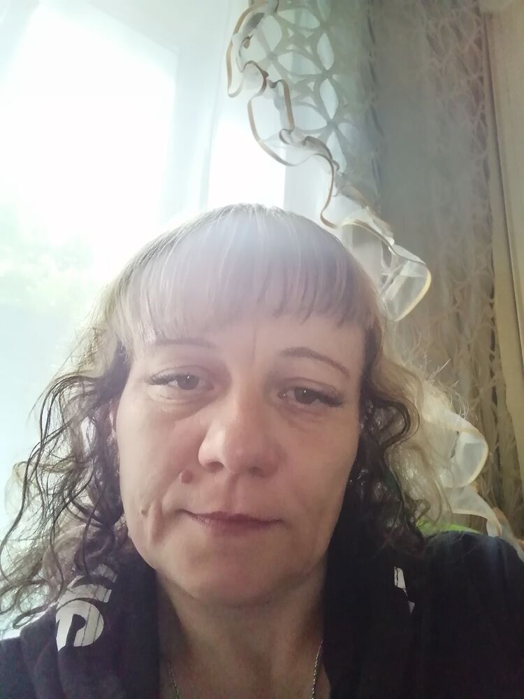  52748670  Olga, 40 ,    