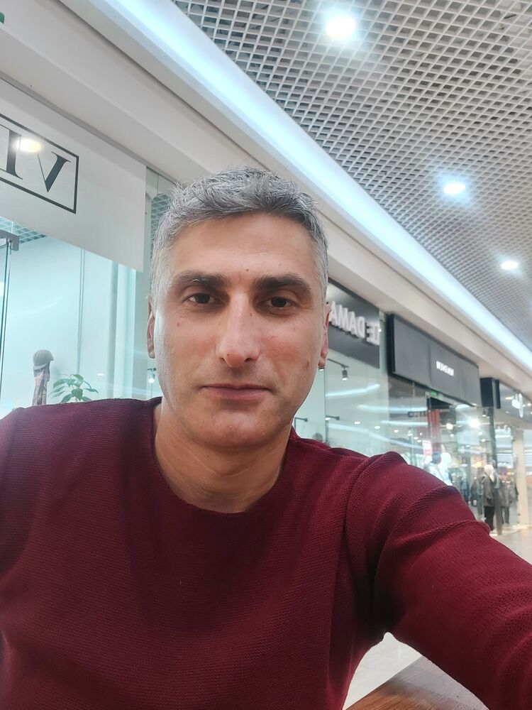  43020960  Ahmet, 47 ,    