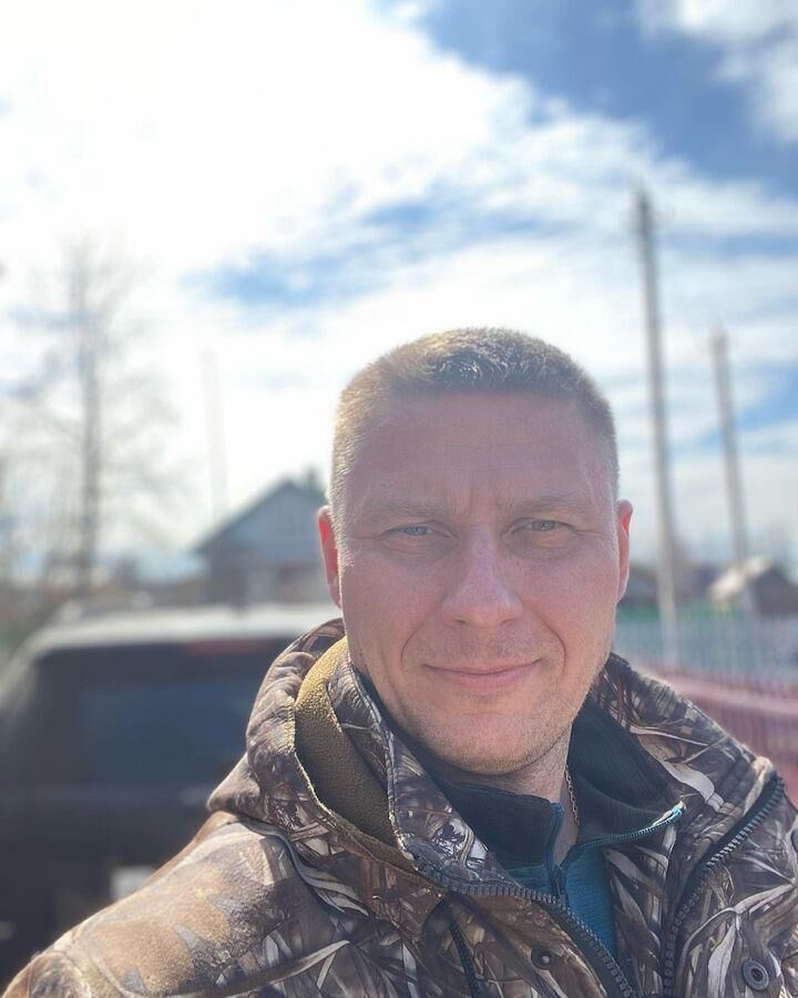  47449530  Stephen, 58 ,    