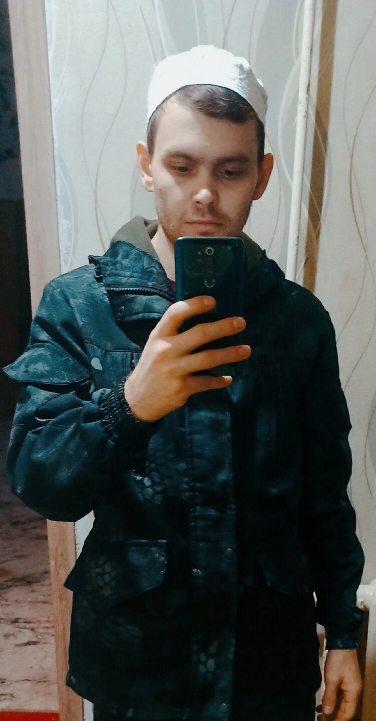  46976680  , 28 ,    