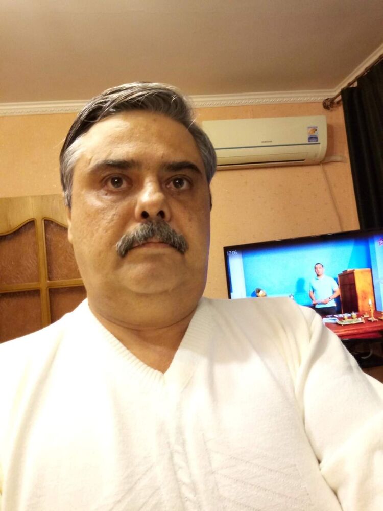  ,   Vadim, 59 ,   