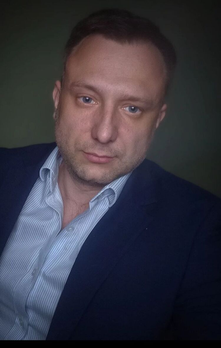  53737490  , 27 ,    