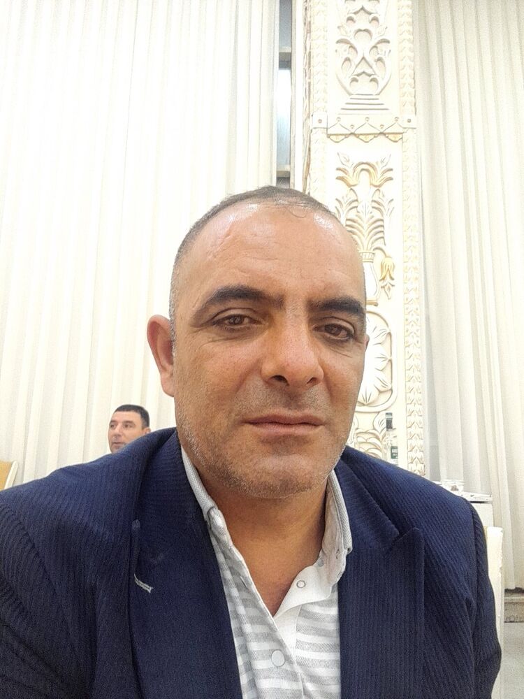  30023570  Cahangir, 47 ,    