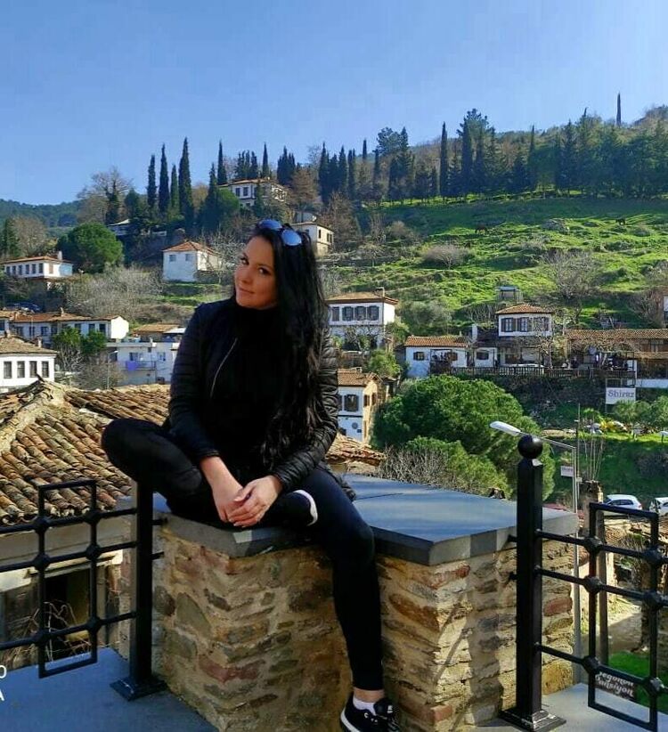  -,   Victoria, 43 ,   ,   , c , 