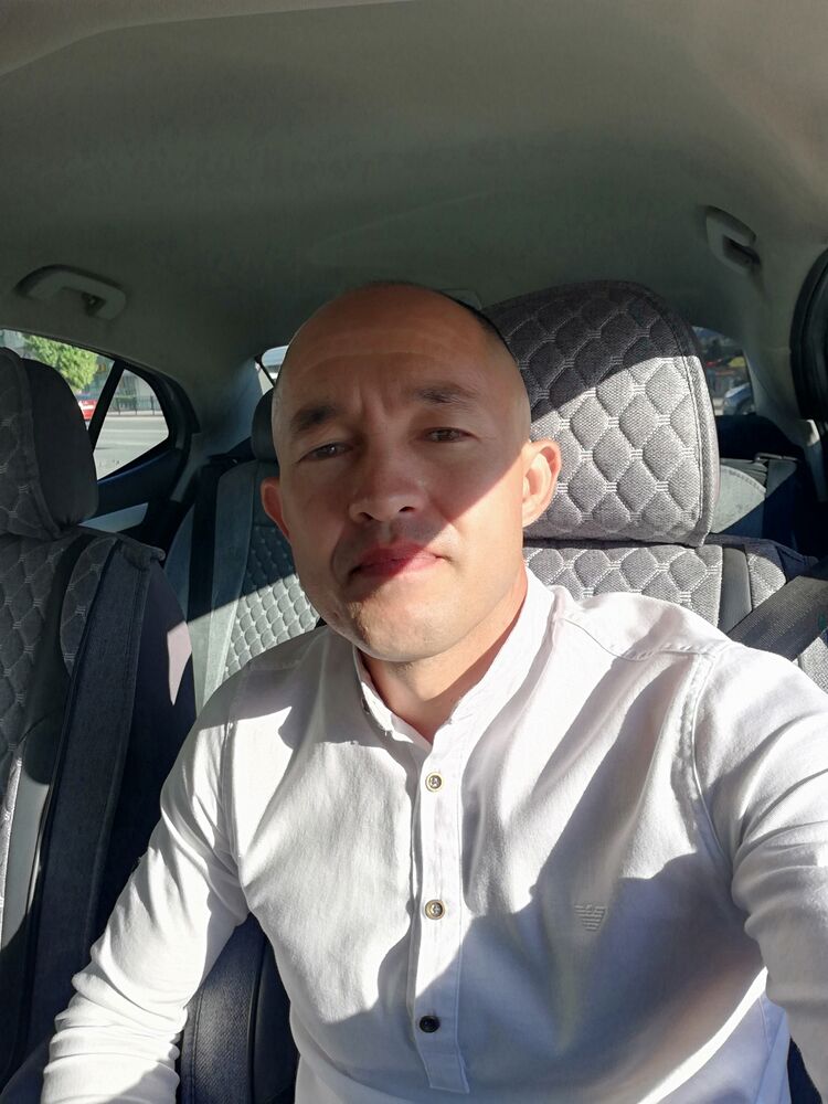  ,   Tim, 39 ,   ,   , c , 