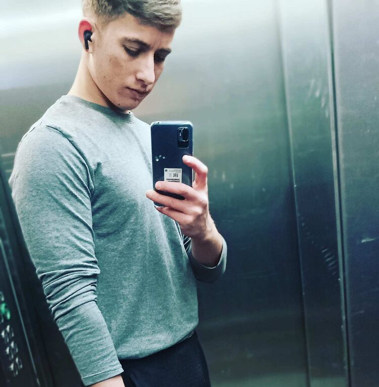  38166530  , 24 ,    -