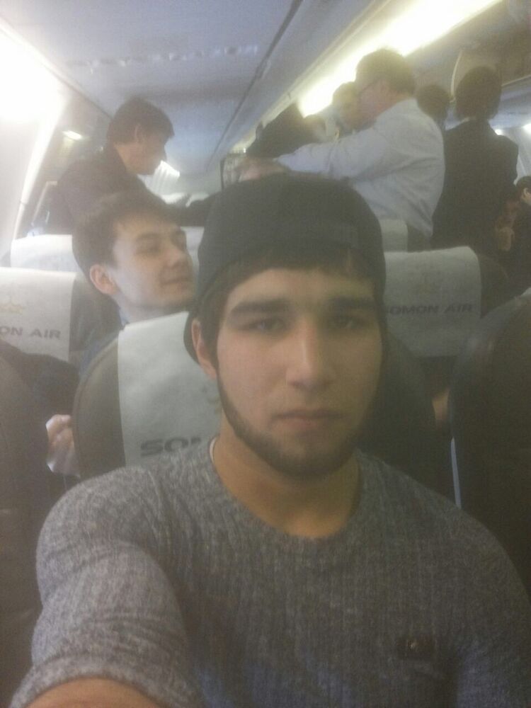  ,   Amir, 33 ,   ,   , c 