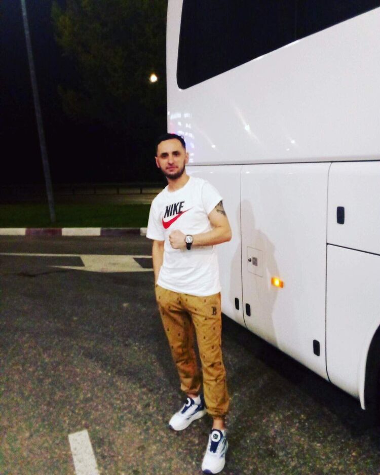  54779060  Doston, 31 ,    